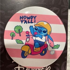 Howdy Yall Stitch button